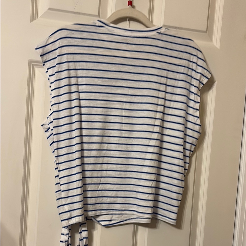 NWT Banana Republic Blue White Sleeveless Tee with Tie Front - Picture 12 of 12